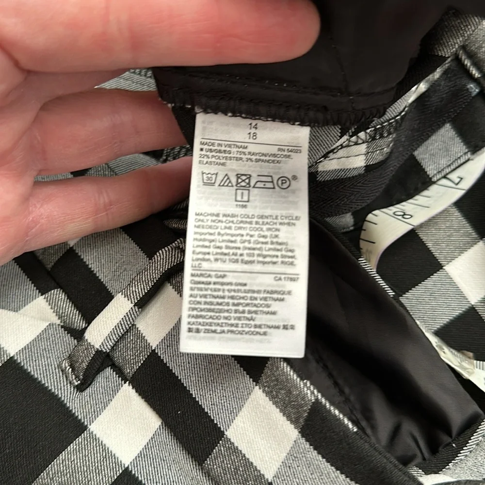 NWOT - Gap - Signature Skinny Ankle - size 14 - Picture 5 of 7